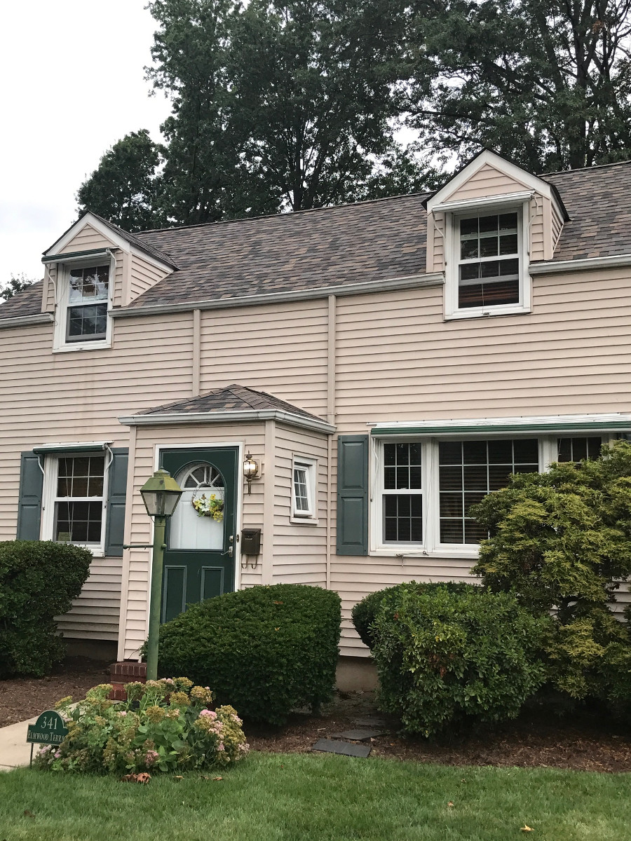 A home with a fresh shingle roof in Linden, NJ